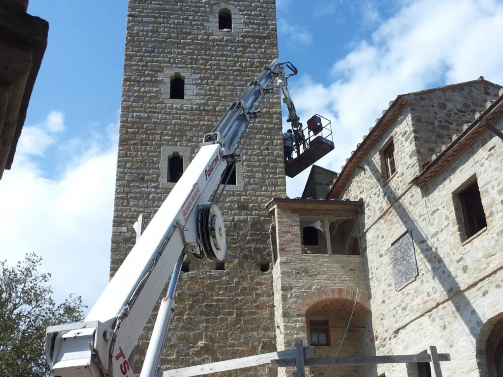 RISTRUTTURAZIONI CASE COLONICHE, VILLE, CANTINE, APPARTAMENTI