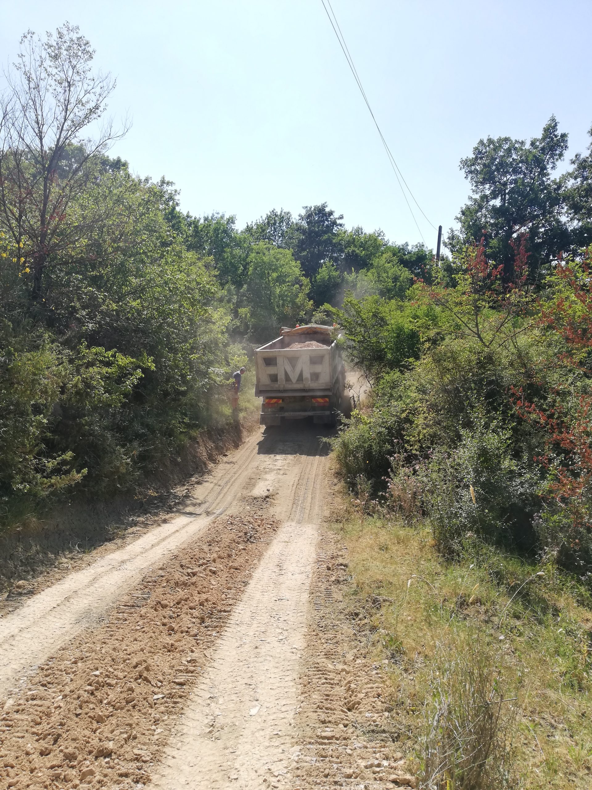 Realizzazione strade bianche
