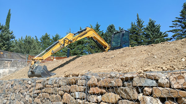 movimento terra San Gimignano, realizzazione di gabbia metallica